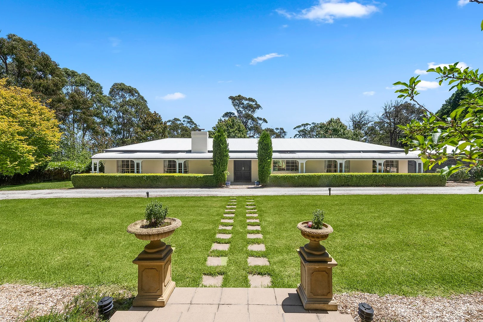 6 Kimberley Drive, Bowral NSW 2576