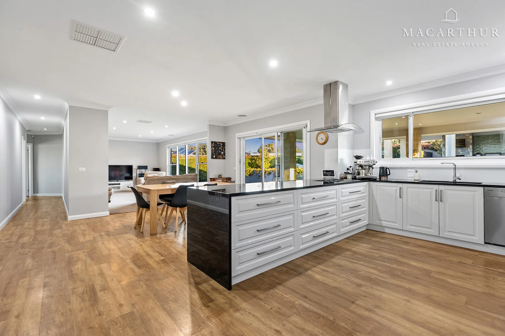 Additional image 7 of 6 Buckley Court, Lake Albert NSW 2650