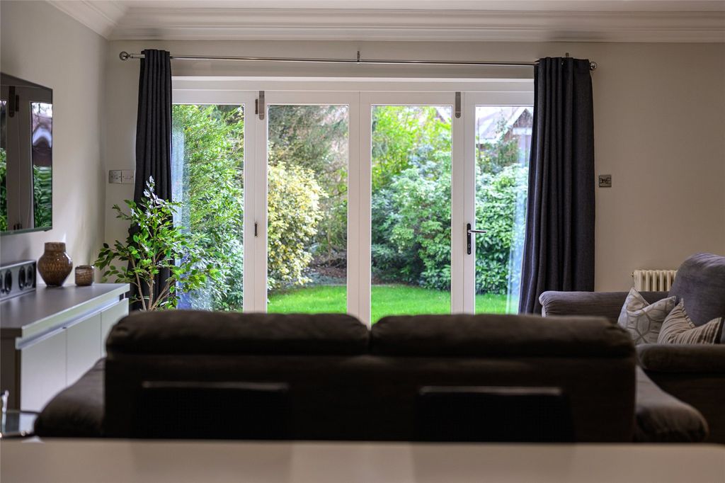 Additional image 9 of 2 bed flat to rentAdlington Road, Wilmslow, Cheshire SK9