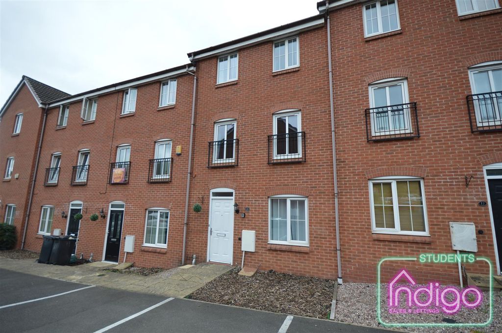 Additional image 3 of 5 bed property to rentChervil Close, Newcastle ST5