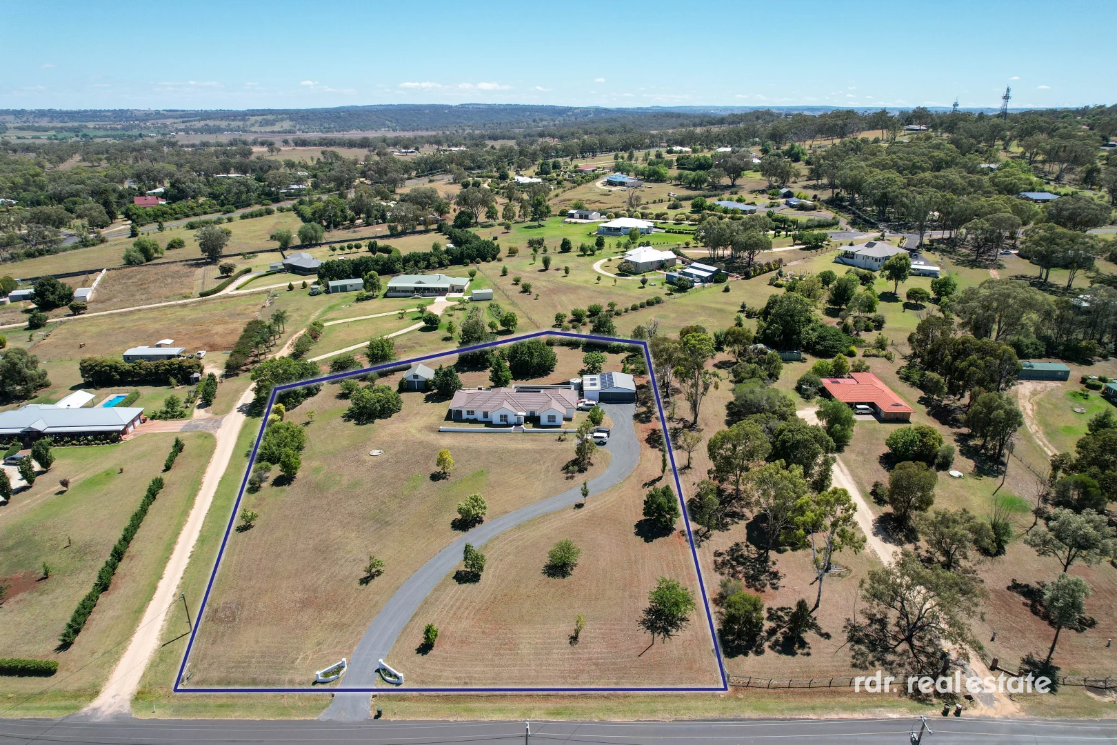 Additional image 3 of 100 Runnymede Drive, Inverell NSW 2360