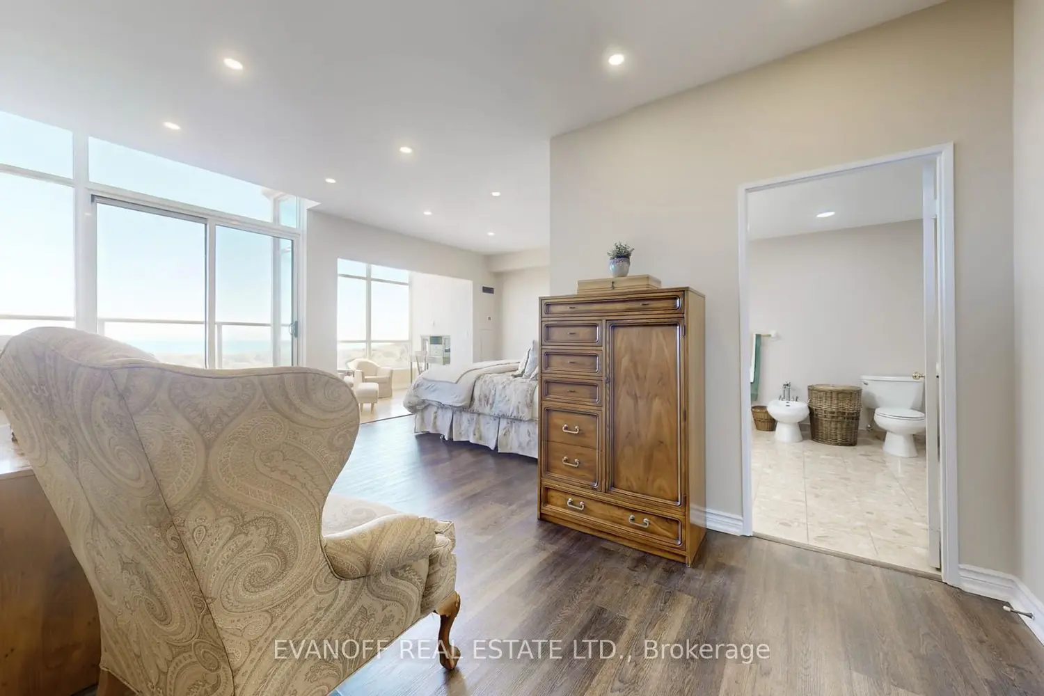 Additional image 7 of 20 Guildwood Parkway Ph 10