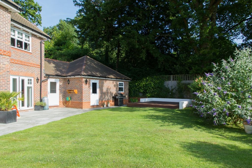 Additional image 14 of 5 bed detached house to rentThe Ridings, Horsted Keynes, Haywards Heath RH17
