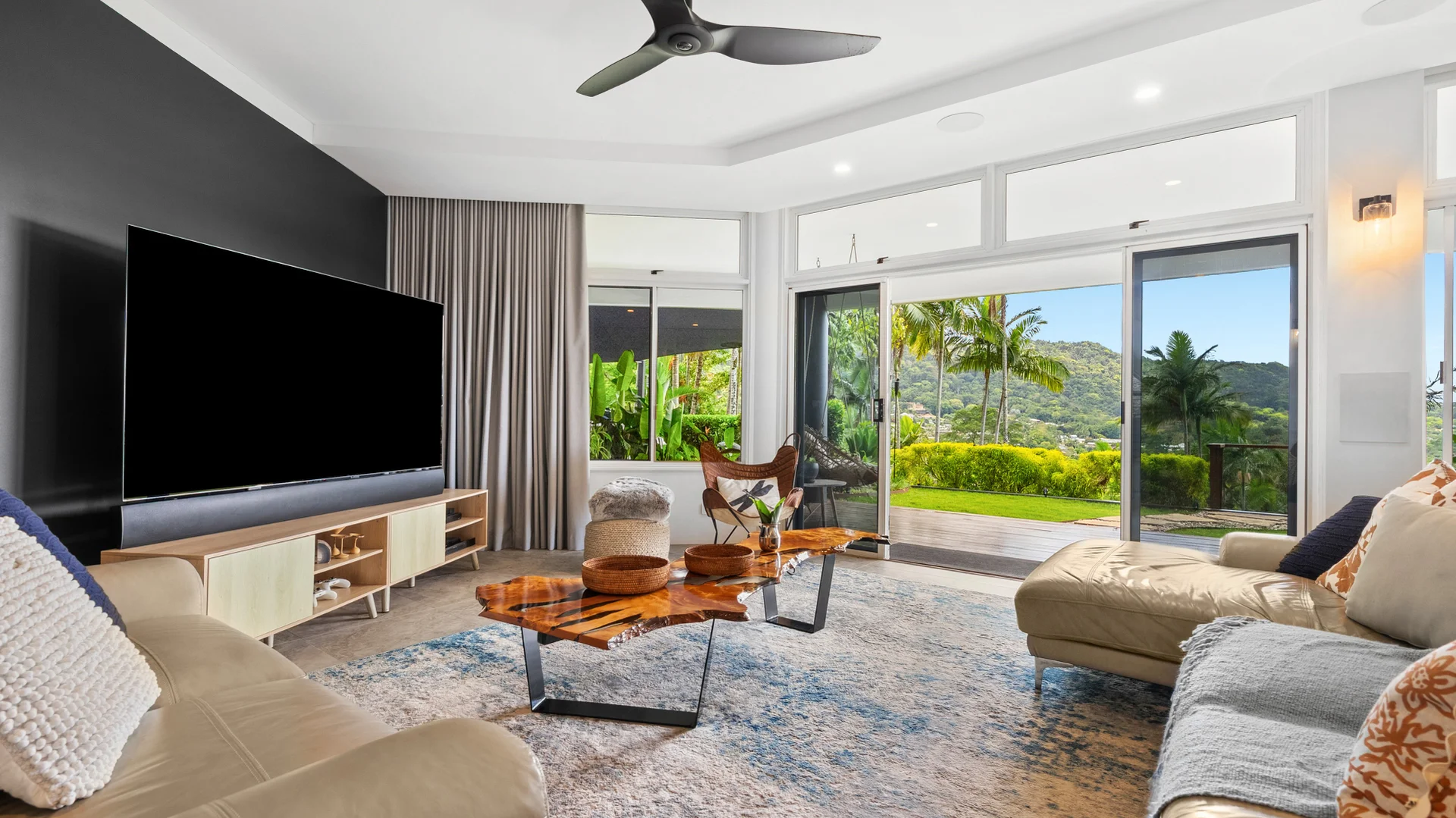 Additional image 9 of 114A Hillview Crescent, Whitfield QLD 4870