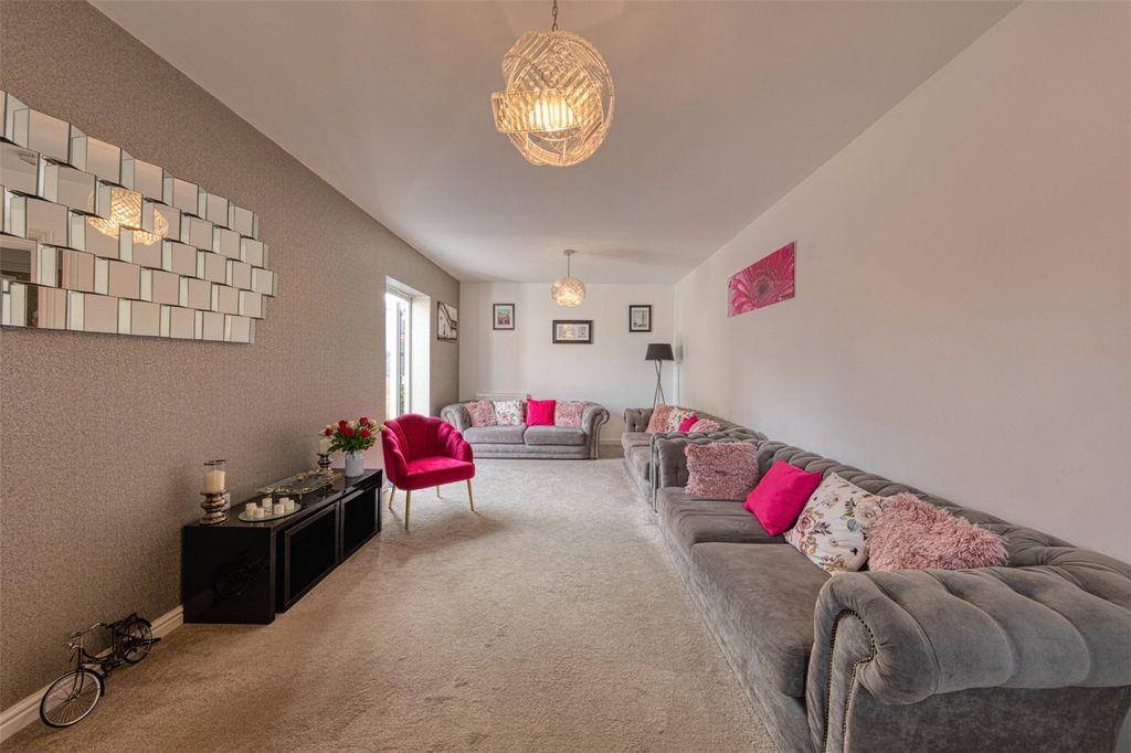 Additional image 7 of 5 bed detached house to rentMonastery Close, Lawley Village, Telford, Shropshire TF4