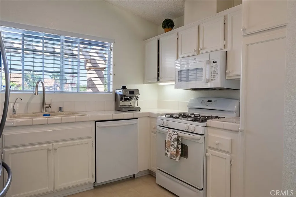 Additional image 7 of 436 Playa Blanca St, Santa Maria, CA 93455