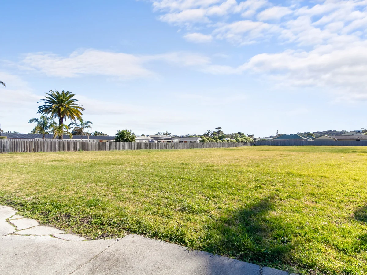Additional image 8 of 665 Esplanade, Lakes Entrance VIC 3909