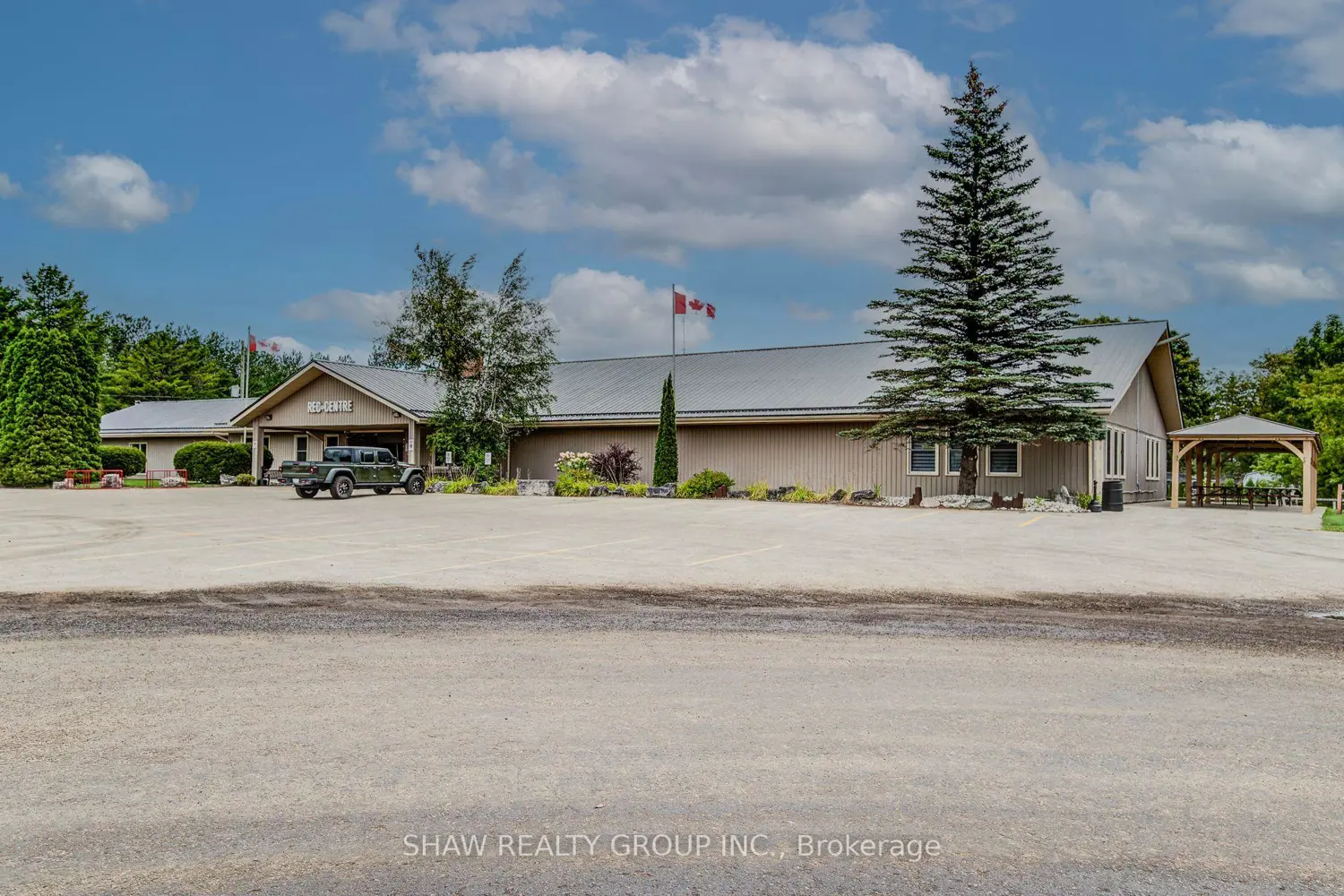 Additional image 13 of 691 Oak Crescent