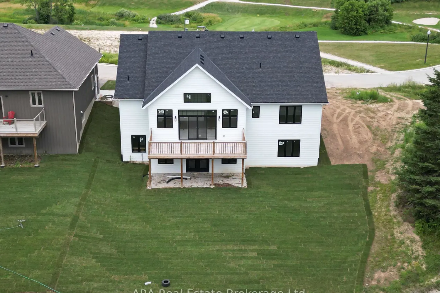 Additional image 3 of 2 Hilton Lane 33