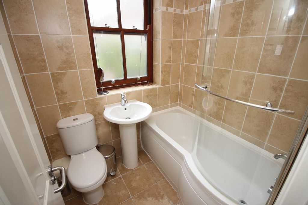 Additional image 6 of 5 bed terraced house to rentSwinburn Place, Newcastle Upon Tyne, Tyne And Wear NE4