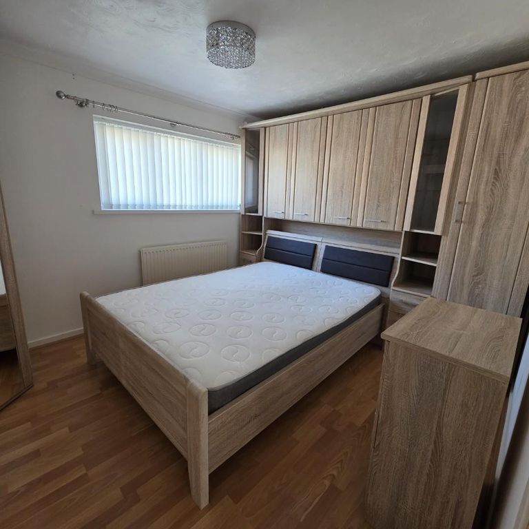 Additional image 7 of 2 bed property to rentHazel Mead, Brynmenyn CF32