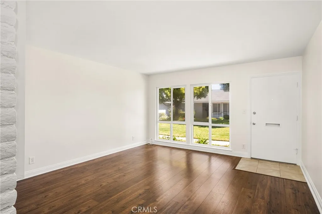 Additional image 31 of 1193 E 1st St, Tustin, CA 92780