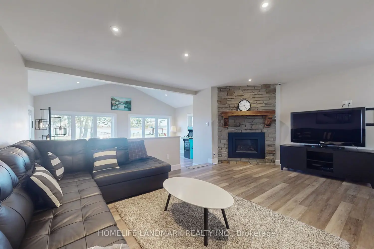 Additional image 7 of 208 Lakeshore Drive