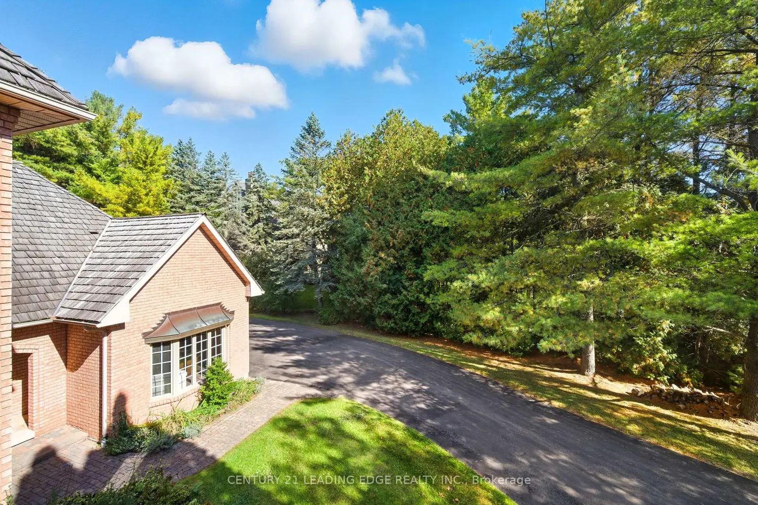 Additional image 18 of 8 Bunhill Court