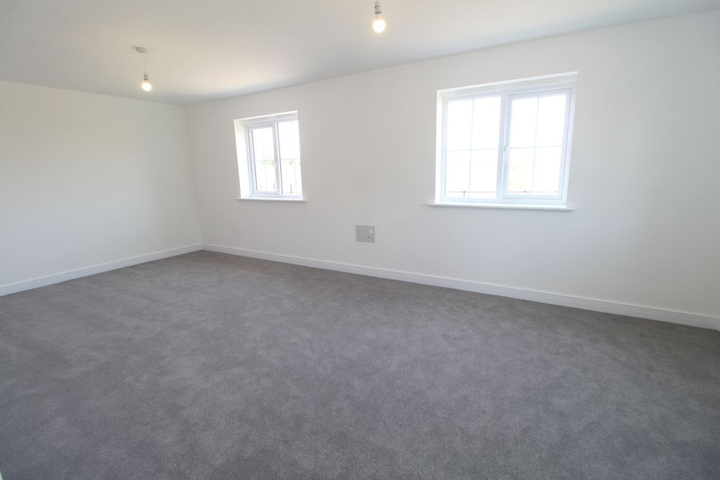 Additional image 2 of 4 bed detached house to rentPettits Drive, Bury St Edmunds IP32