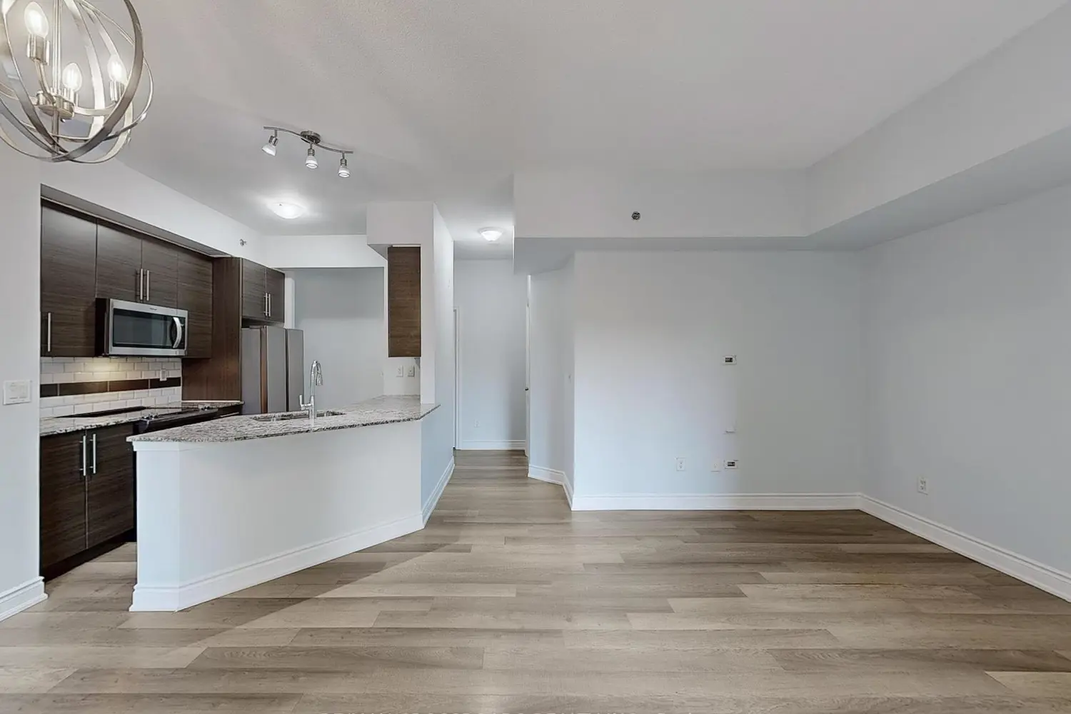 Additional image 7 of 760 Sheppard Avenue 103