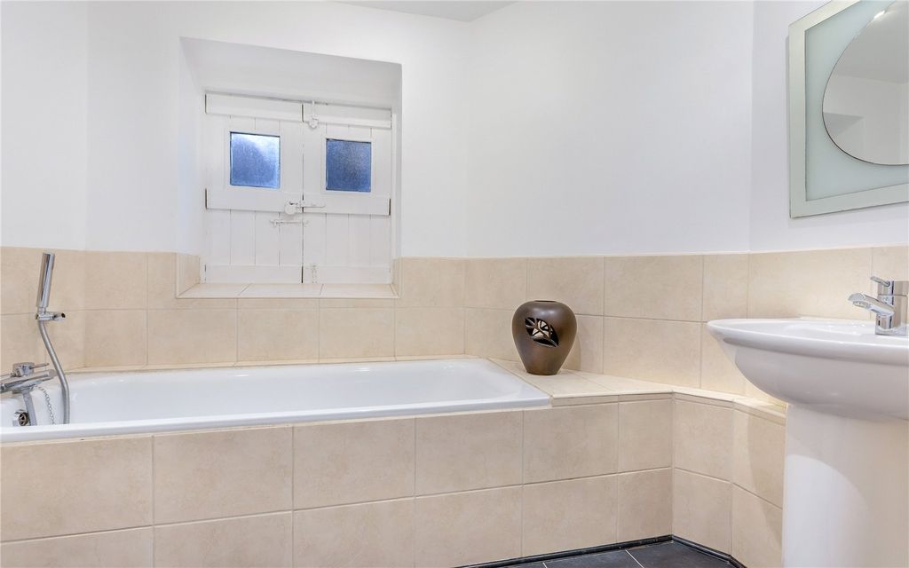 Additional image 23 of 8 bed detached house to rentBrooklands Avenue, Cambridge, Cambridgeshire CB2