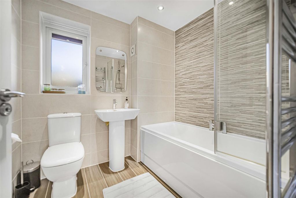 Additional image 14 of 5 bed detached house to rentChannel View, Ogmore-By-Sea CF32