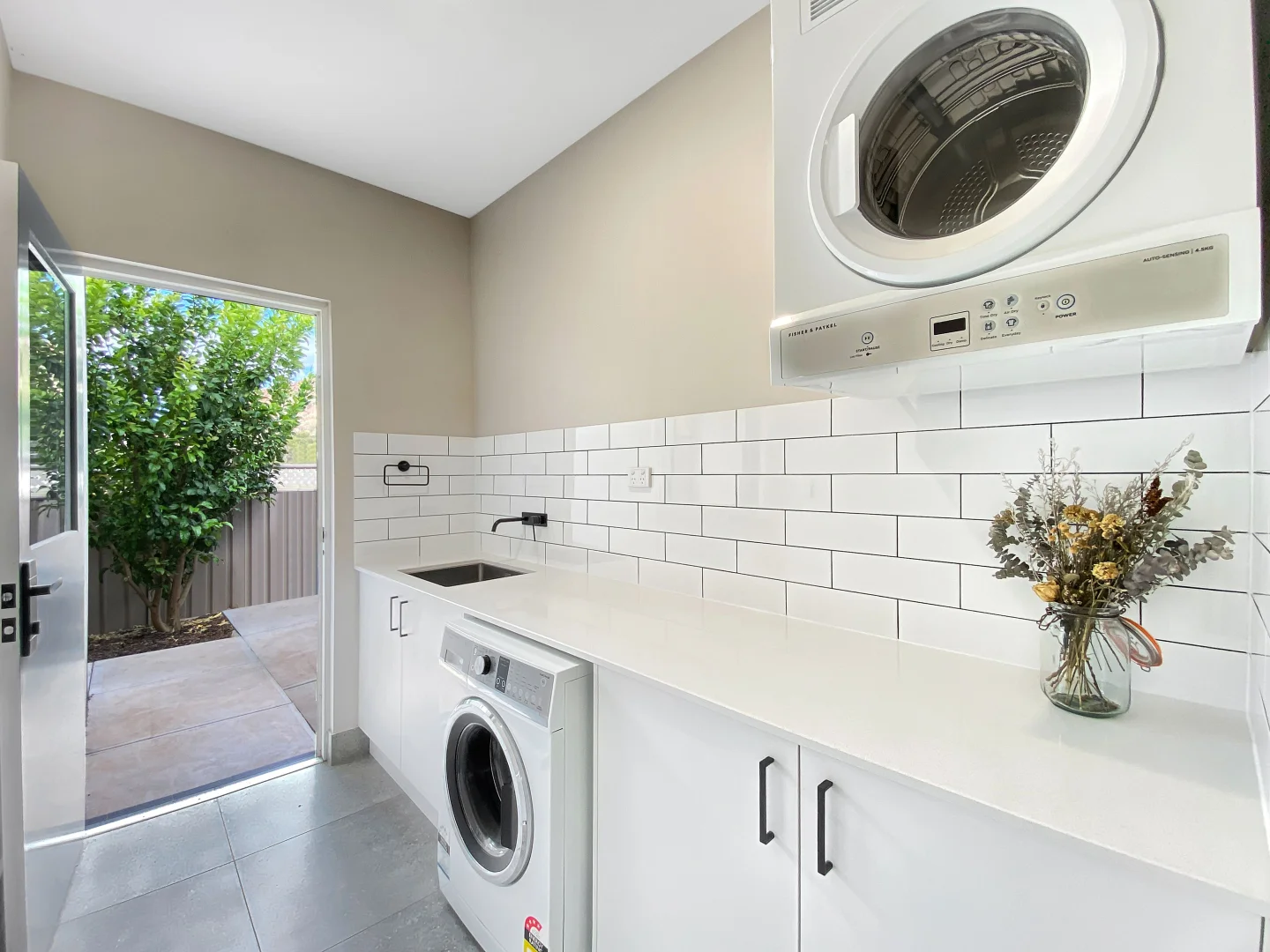 Additional image 22 of Mount Johns NT 0874