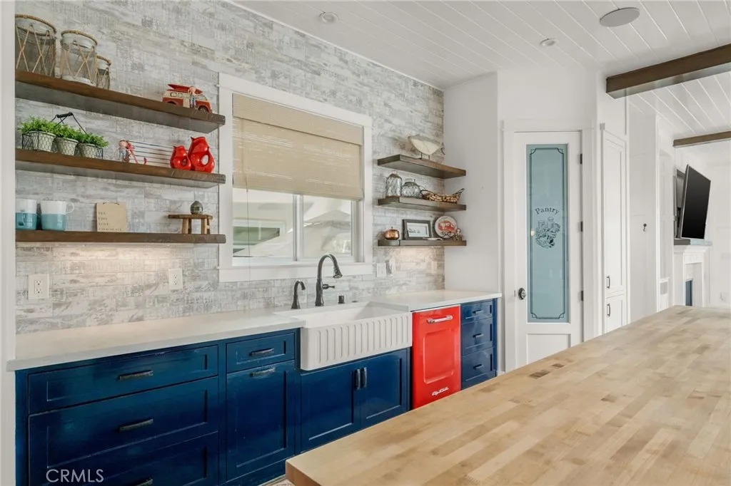 Additional image 81 of 111 Rivo Alto Canal, Long Beach, CA 90803