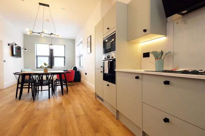 2 bed flat to rentGrosvenor Road, St. Pauls, Bristol BS2