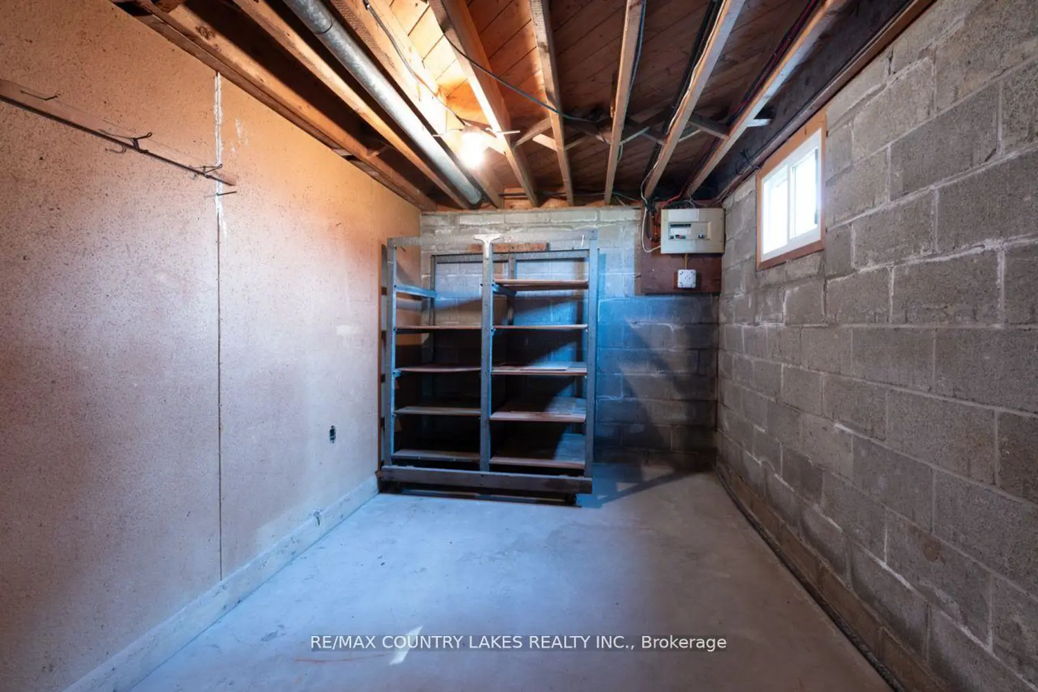 Additional image 17 of 895 Highway 7 Road