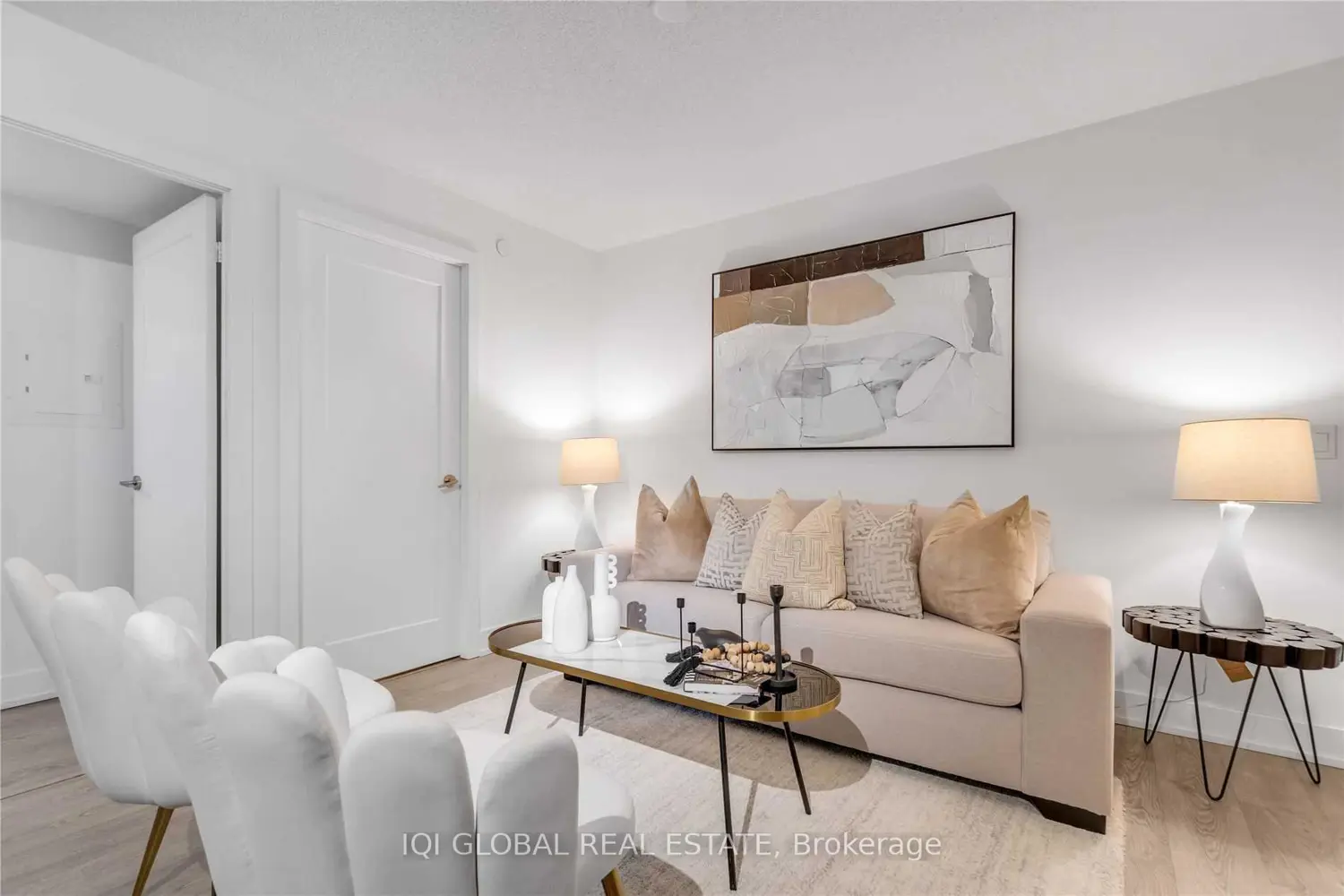 Additional image 13 of 9 Mabelle Avenue 226