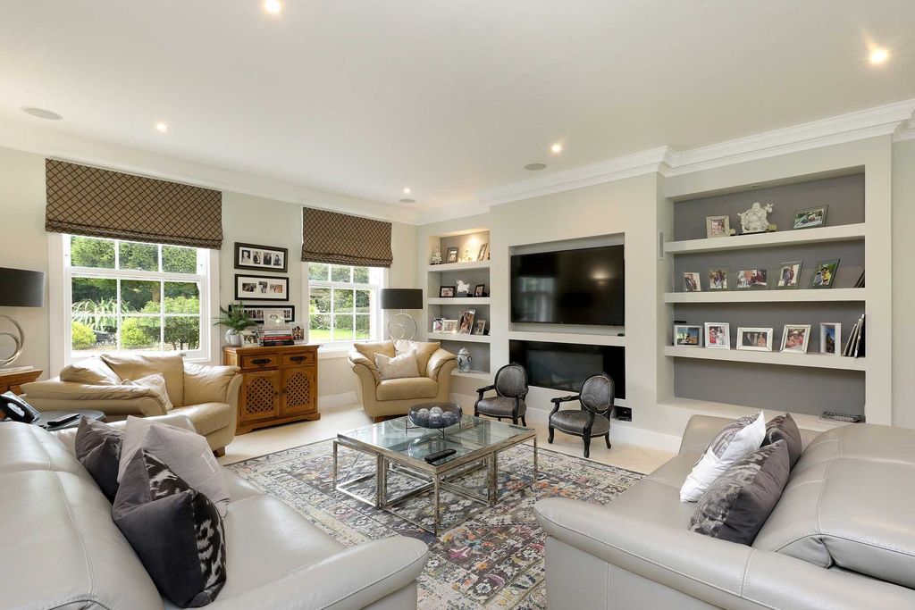 Additional image 7 of 9 bed detached house to rentSlade Oak Lane, Gerrards Cross SL9