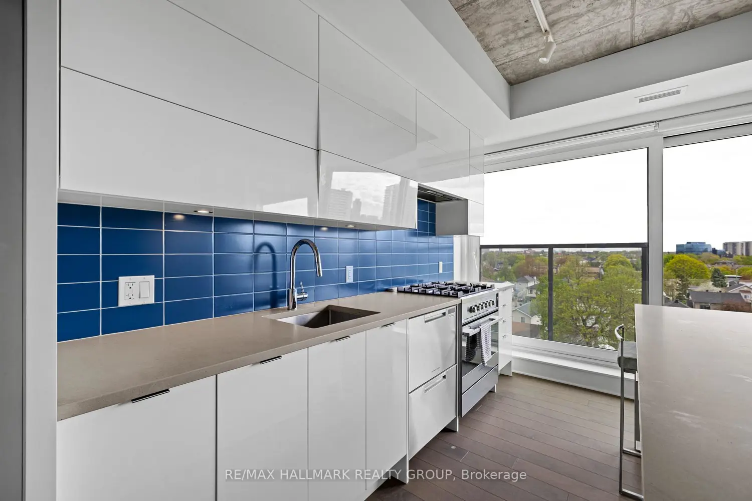 Additional image 9 of 135 Barrette Street 607