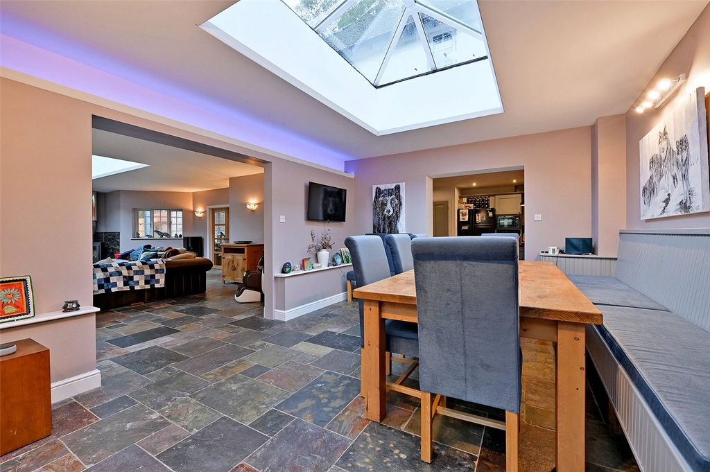 Additional image 7 of 5 bed detached house to rentLong Lane, Hermitage, Thatcham, Berkshire RG18