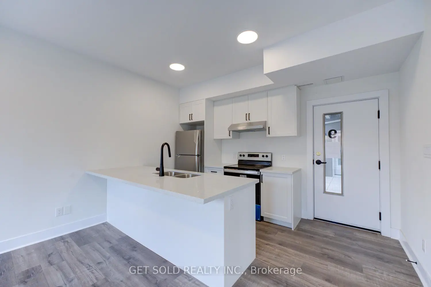 Additional image 4 of 6701 Thorold Stone Road 9