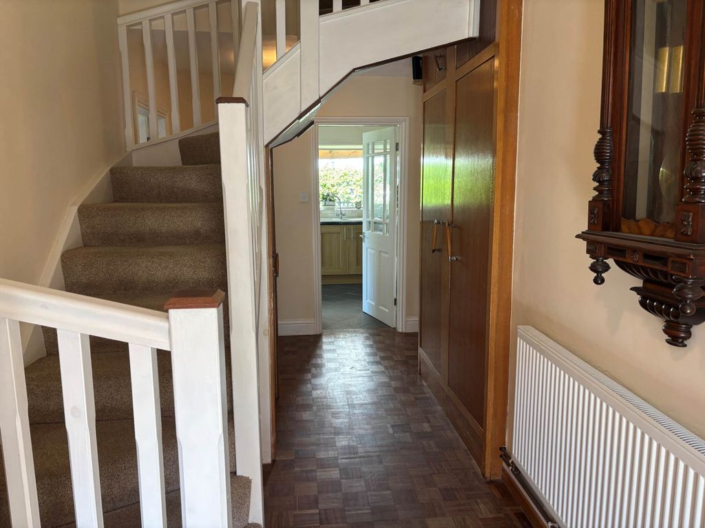 Additional image 7 of 4 bed detached house to rentForest Dale Road, Marlborough SN8