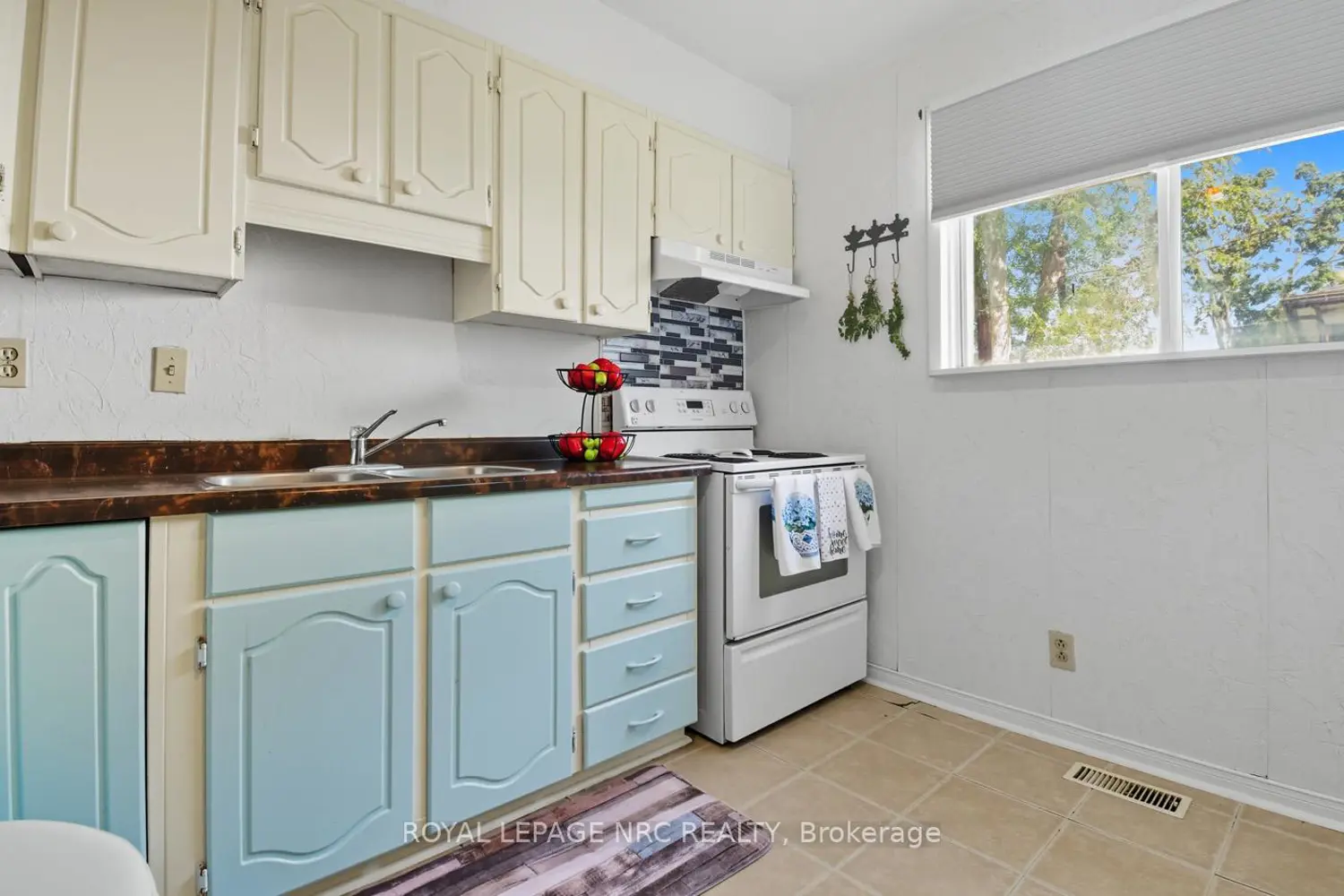 Additional image 10 of 52 Wiley Street