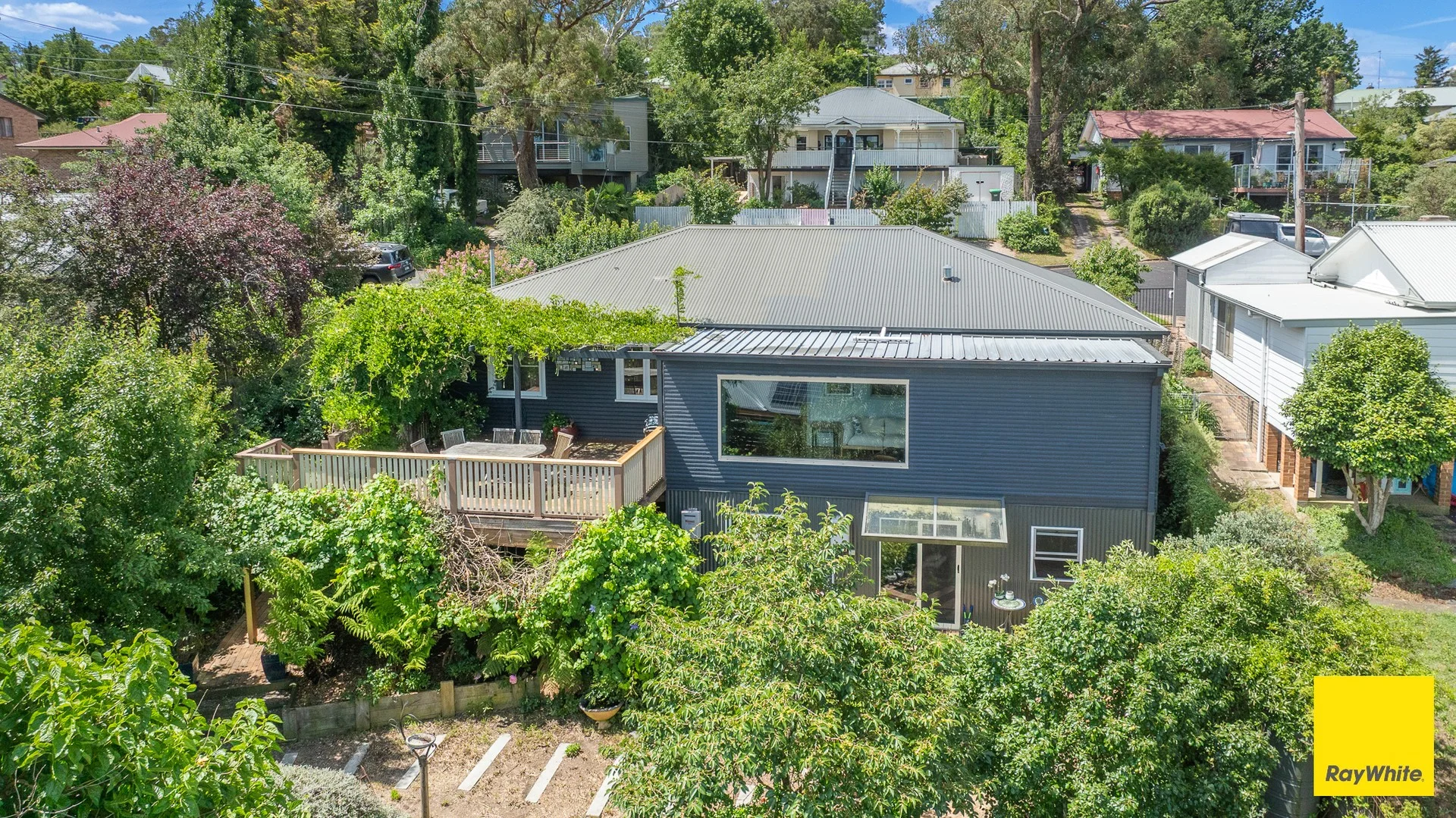 4 Quin Avenue, Armidale NSW 2350