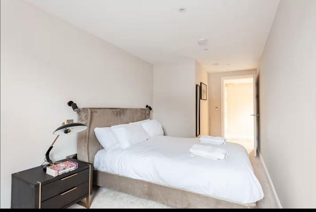 Additional image 9 of 2 bed flat to rentPark Cross Street, Leeds LS1