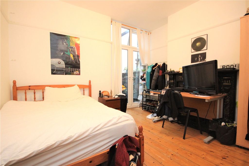Additional image 6 of 6 bed shared accommodation to rentLongmead Avenue, Bishopston, Bristol BS7