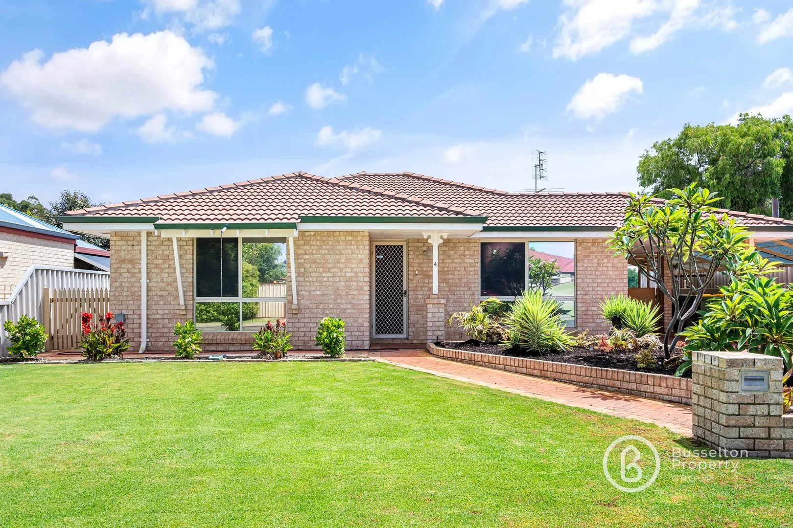 4 Shearwater Place, Geographe WA 6280