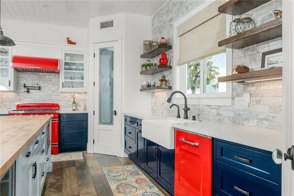 Additional image 82 of 111 Rivo Alto Canal, Long Beach, CA 90803