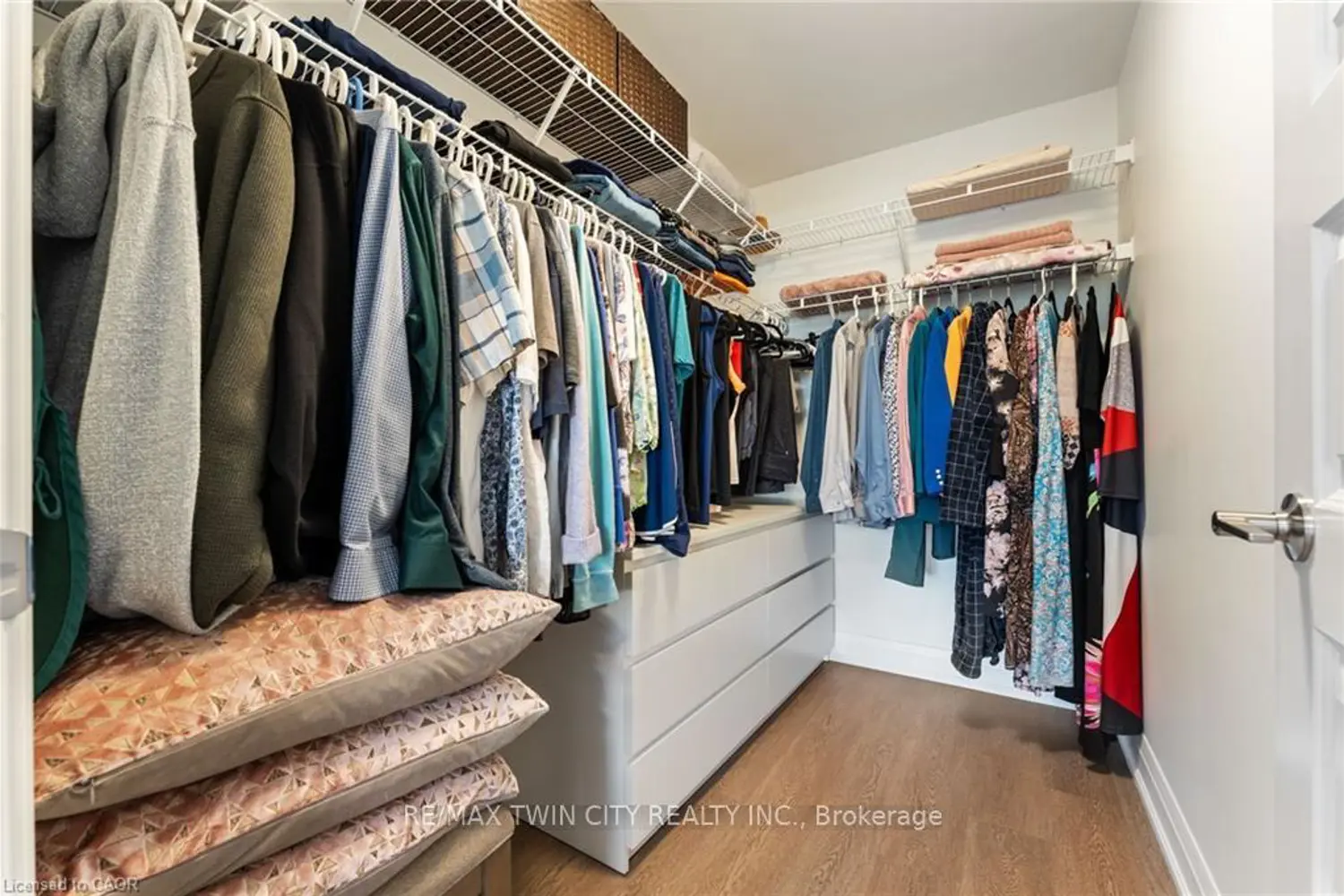 Additional image 10 of 88 Gibson Street 209