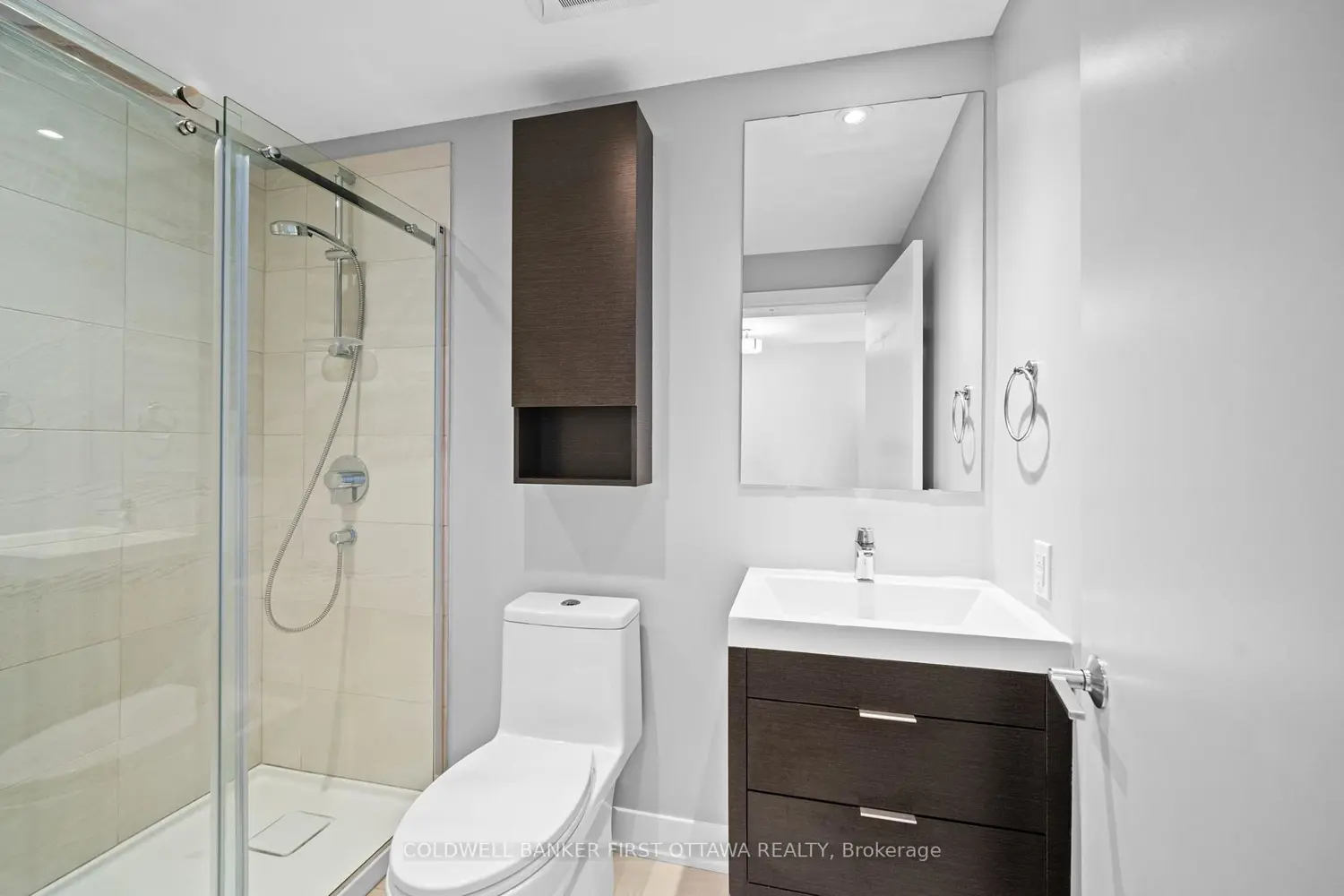 20 Daly Street 1605 photo 4