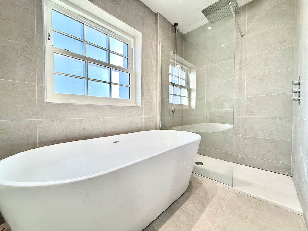 Additional image 2 of 5 bed detached house to rentLittle Heath, Sandy SG19