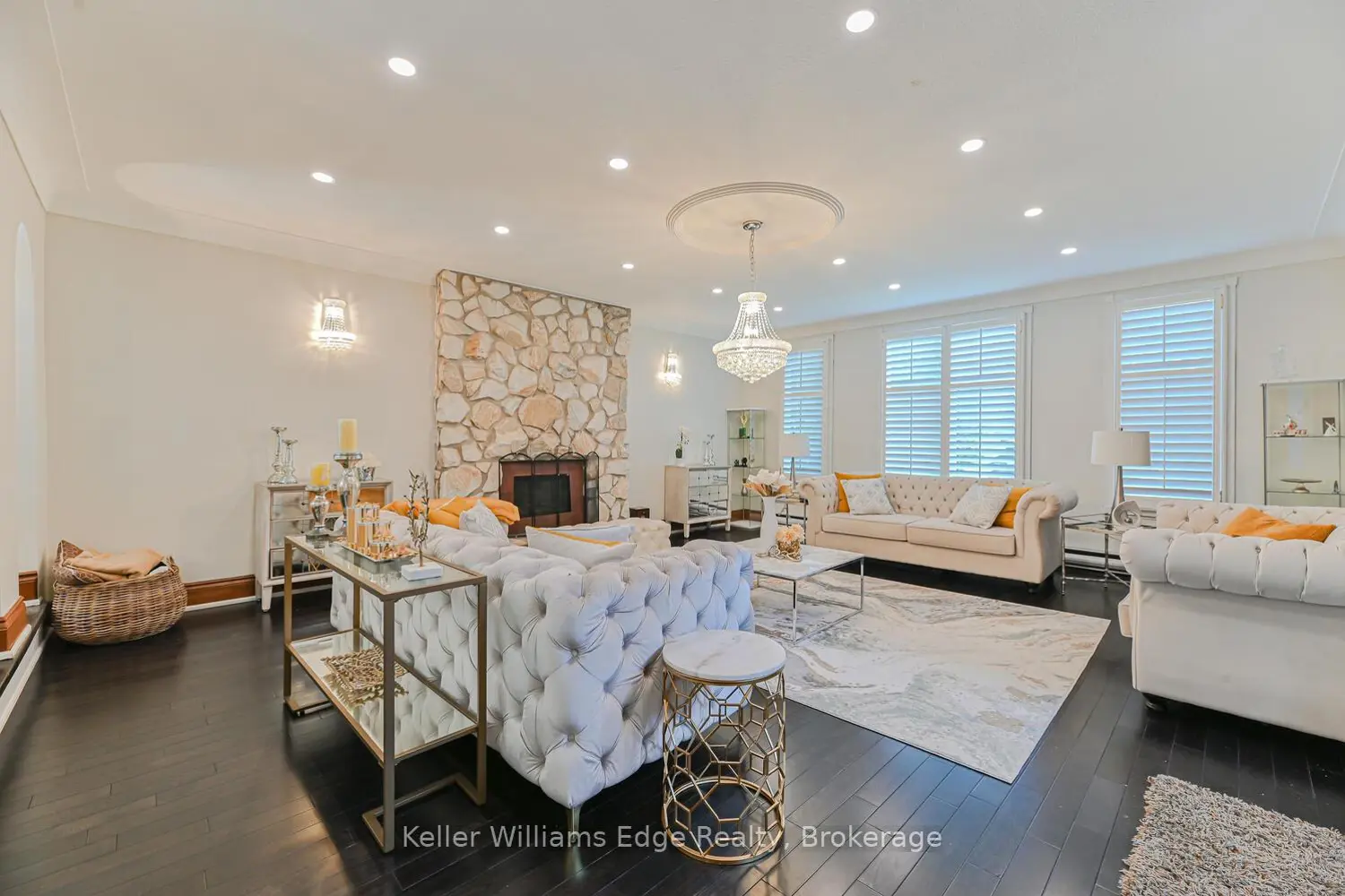 Additional image 5 of 282 Book Road