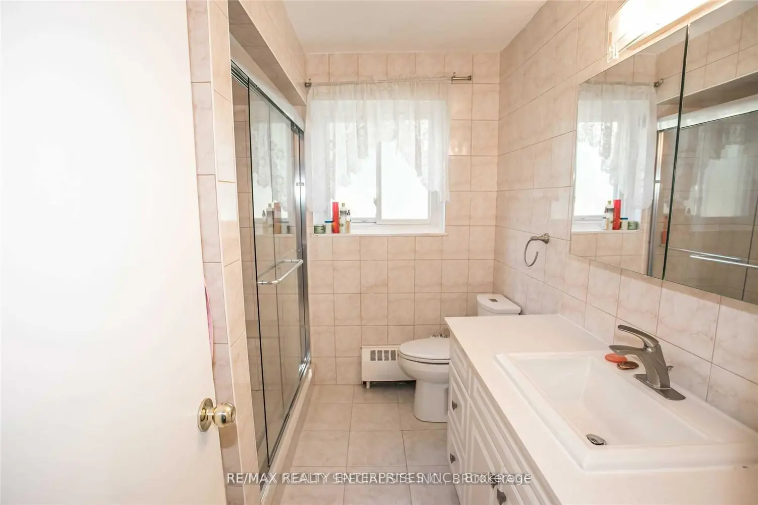 Additional image 18 of 54 Rabbit Lane