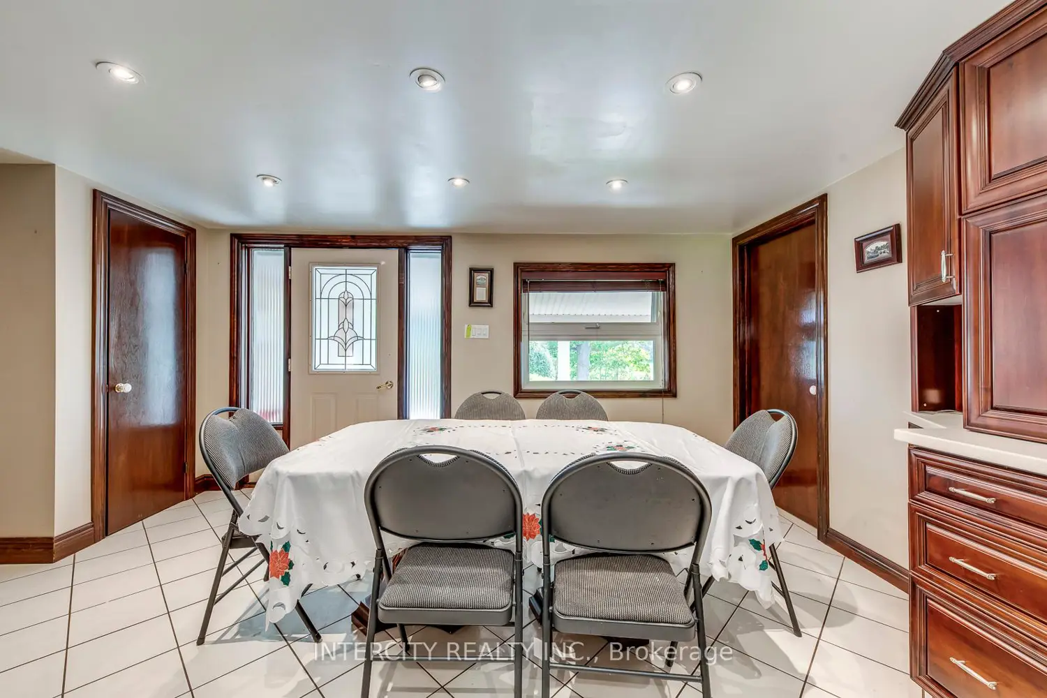 Additional image 7 of 2764 Governors Road