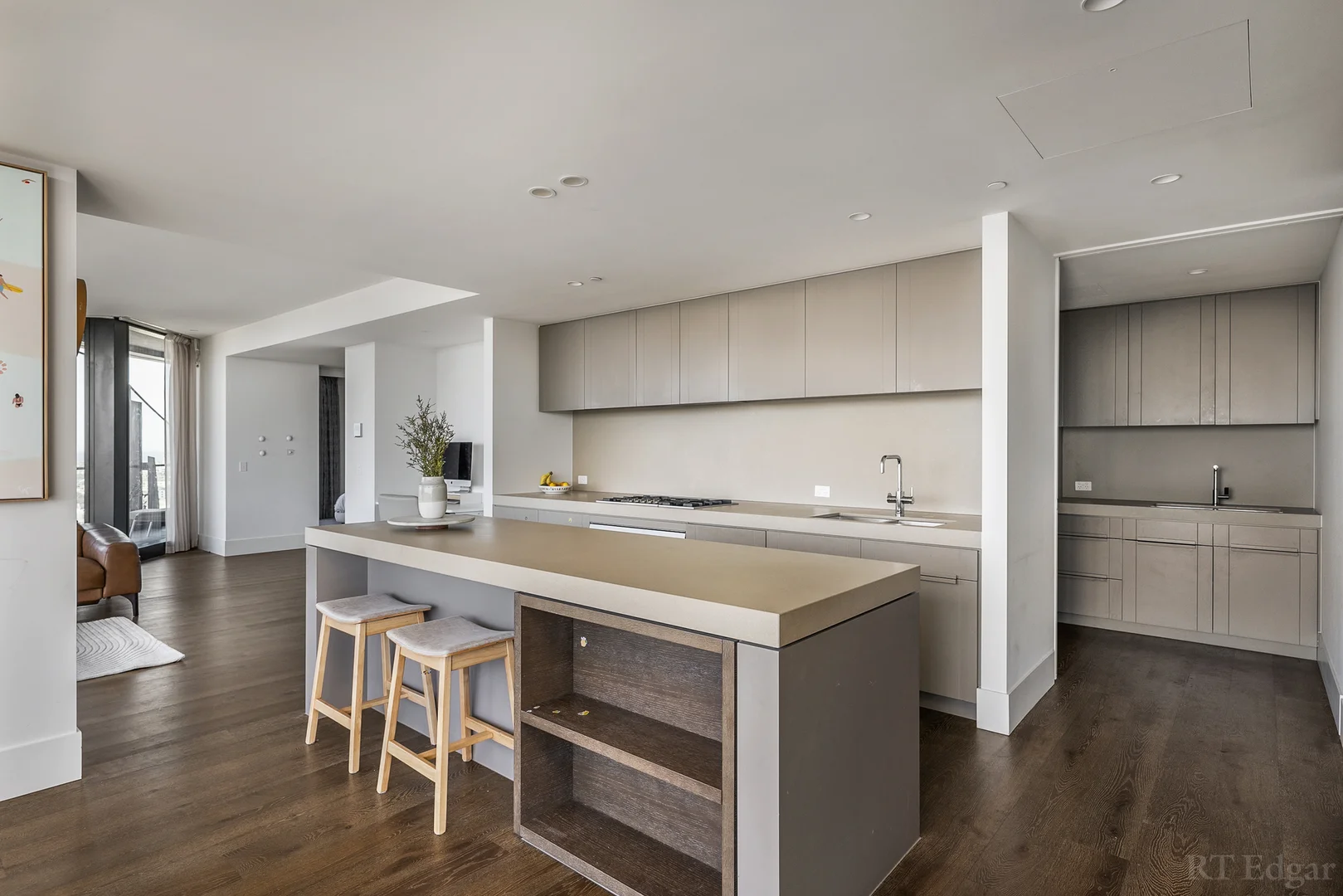 Additional image 5 of 2404/1 Almeida Crescent, South Yarra VIC 3141