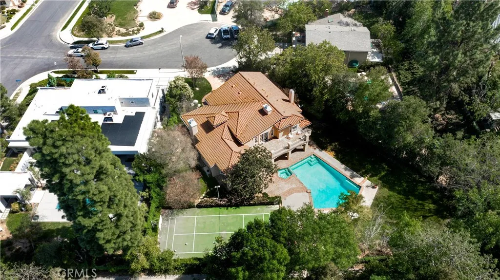 4525 Vista De Oro Avenue, Woodland Hills, CA 91364