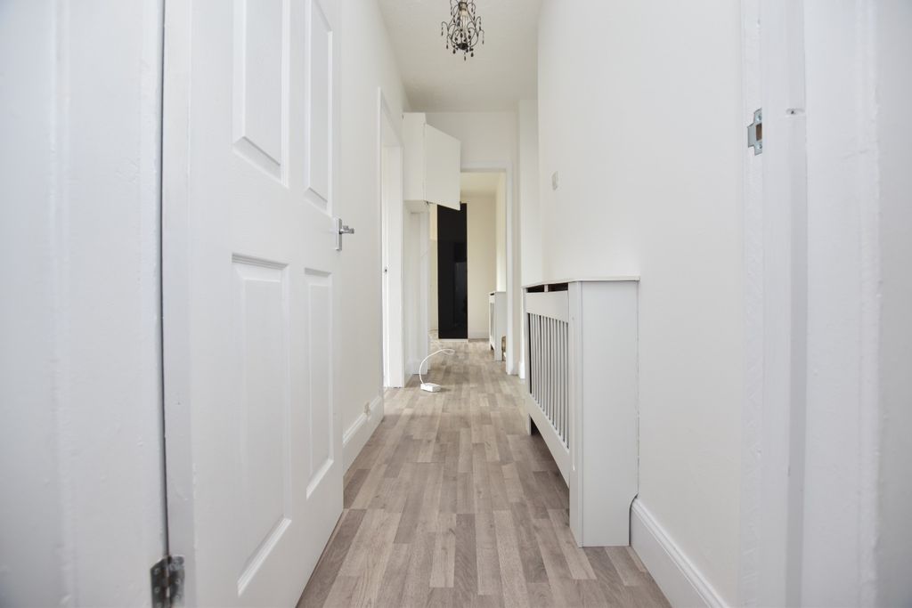 2 bed flat to rentGlencairn Road, Paisley PA3