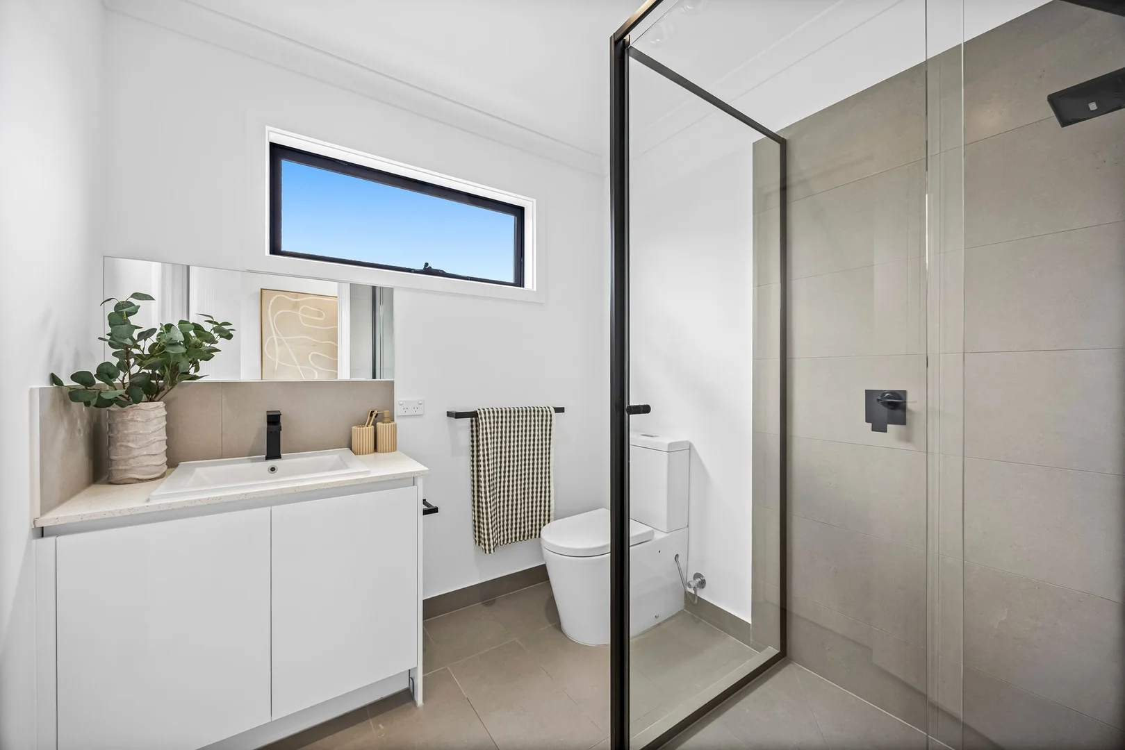 Additional image 8 of 1/5 Maureen Court, Dandenong North VIC 3175