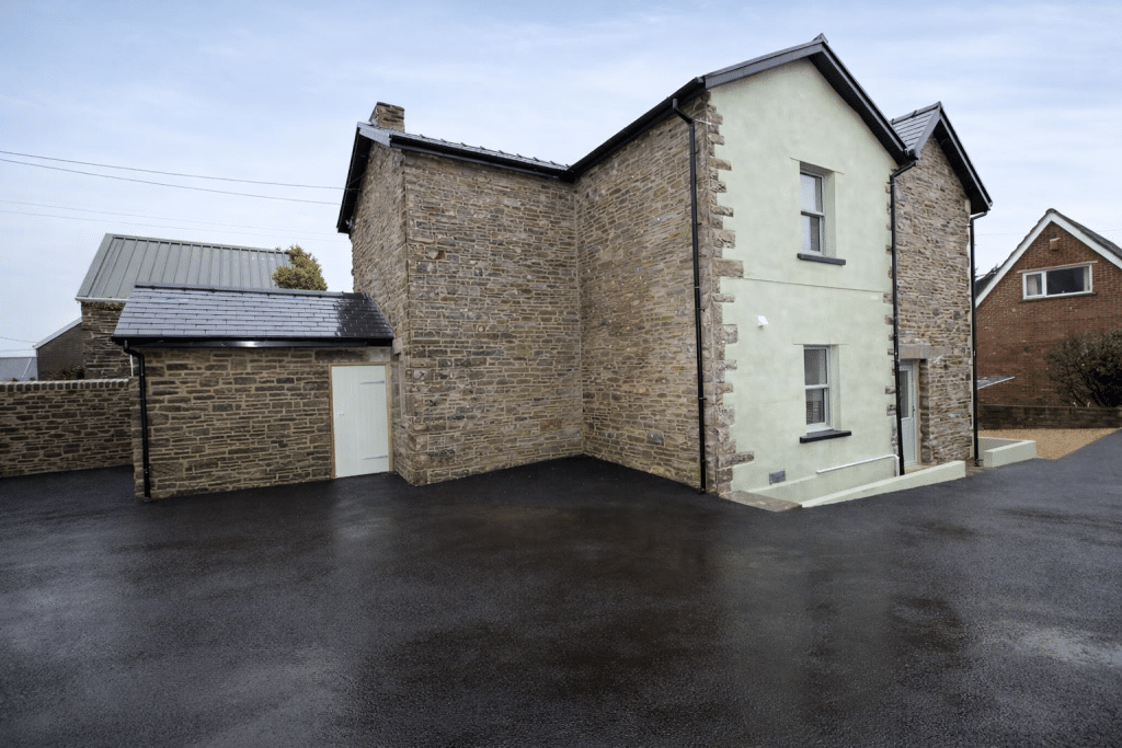3 bed detached house to rentCardiff Road, Llantrisant CF72