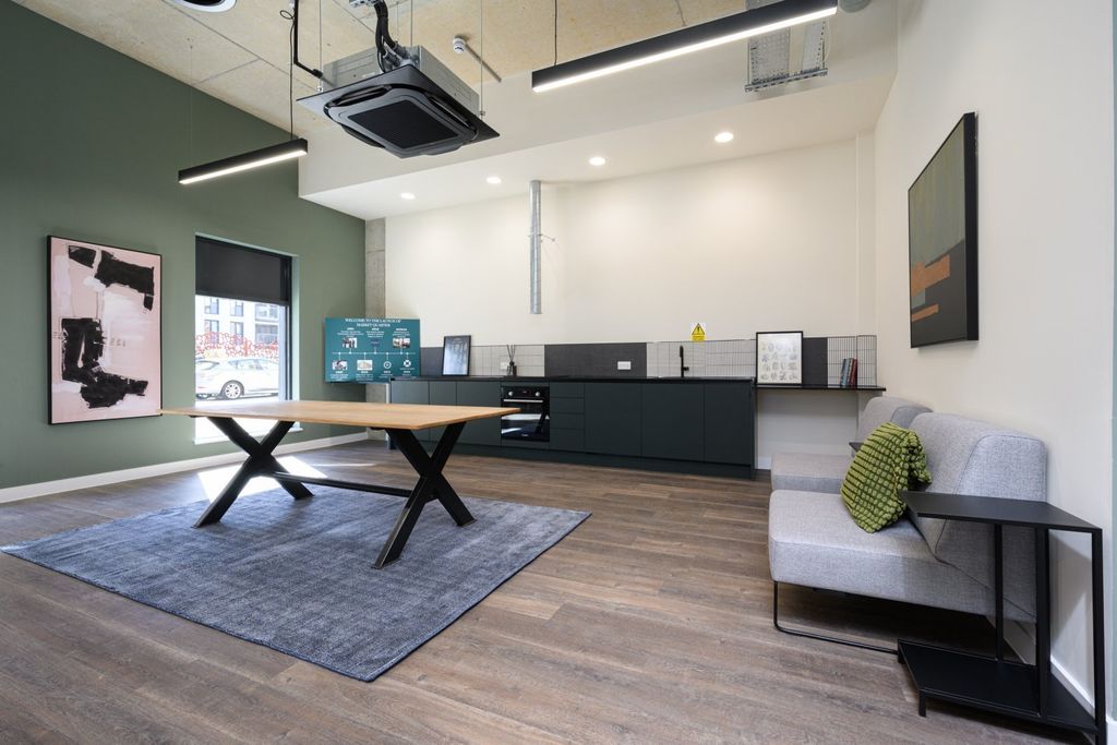 Additional image 10 of 2 bed flat to rentBernard Street, Ocean Village SO14
